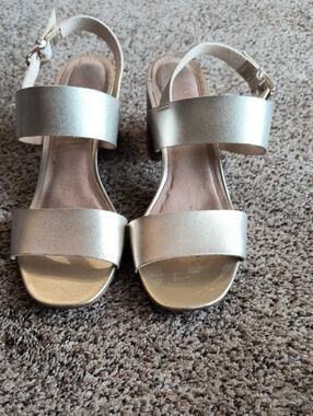 Old Navy Silver Double-Strap Slingback Sandals